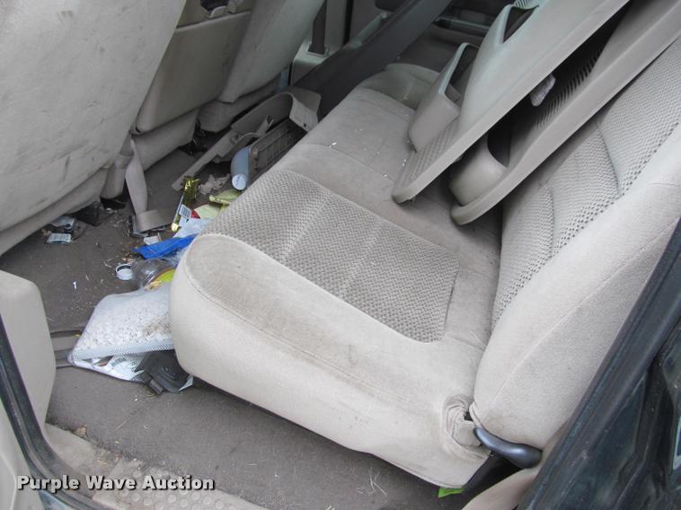 image for item K4797 2001 Ford F350 Super Duty Crew Cab pickup truck