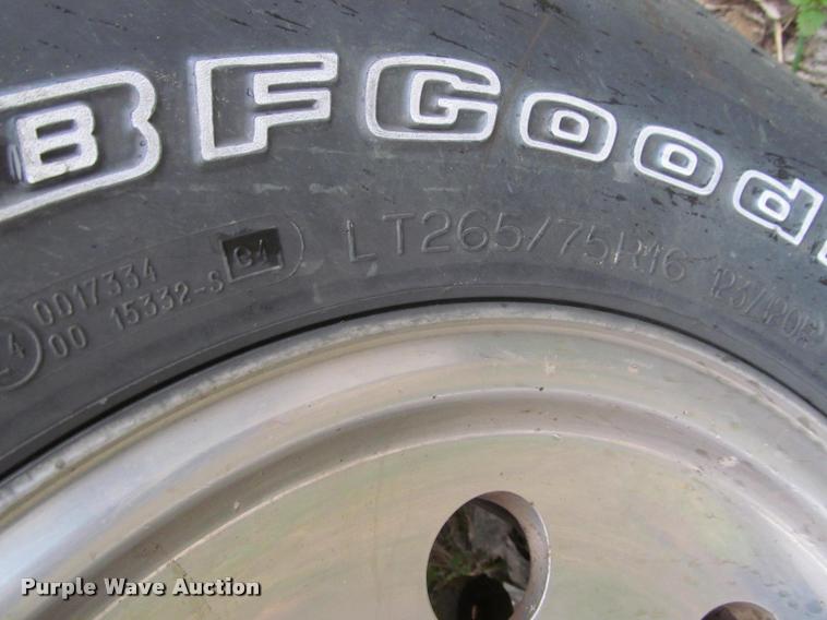 image for item K4797 2001 Ford F350 Super Duty Crew Cab pickup truck