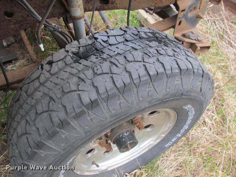 image for item K4797 2001 Ford F350 Super Duty Crew Cab pickup truck