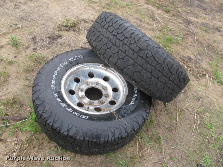 image for item K4797 2001 Ford F350 Super Duty Crew Cab pickup truck