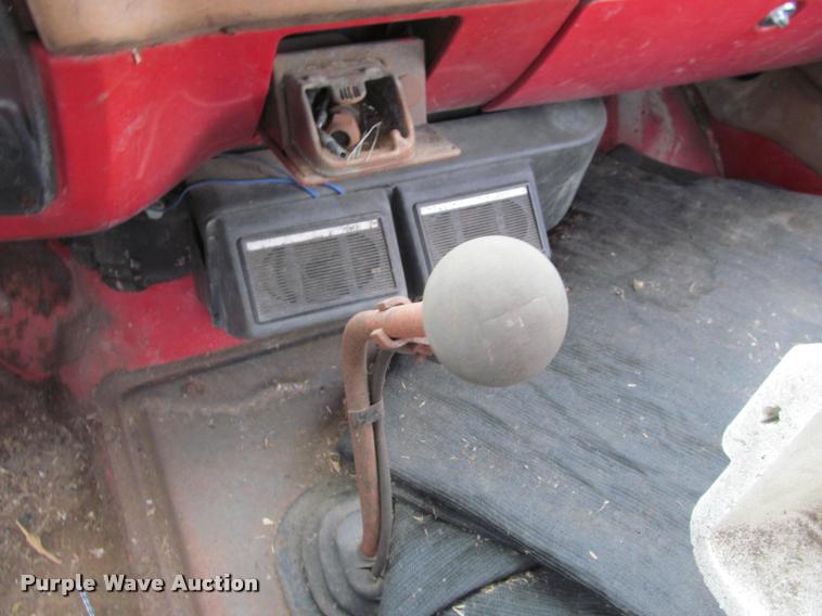 image for item K4798 1975 Chevrolet C65 flatbed truck