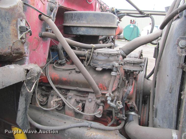 image for item K4798 1975 Chevrolet C65 flatbed truck