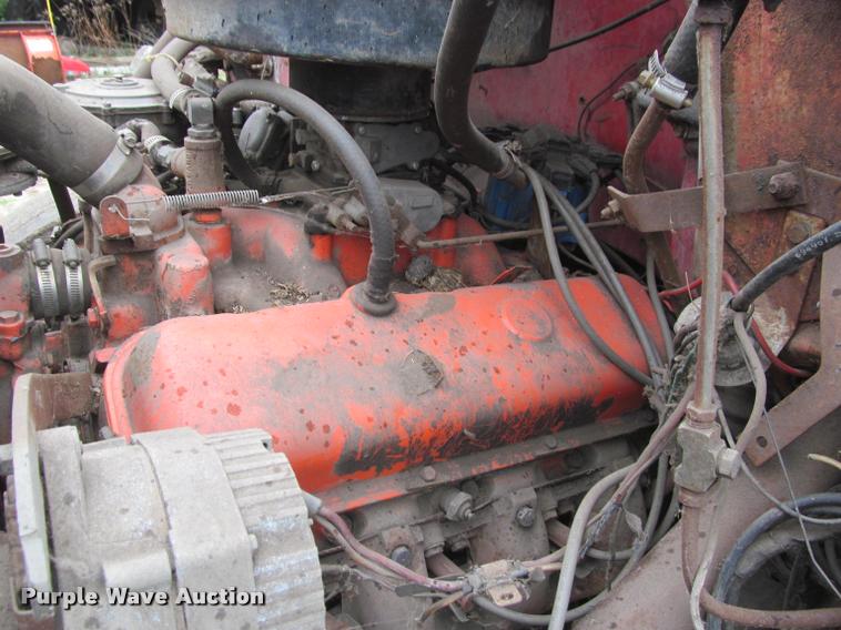 image for item K4798 1975 Chevrolet C65 flatbed truck