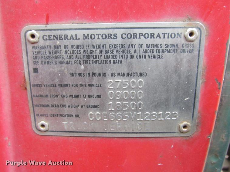 image for item K4798 1975 Chevrolet C65 flatbed truck