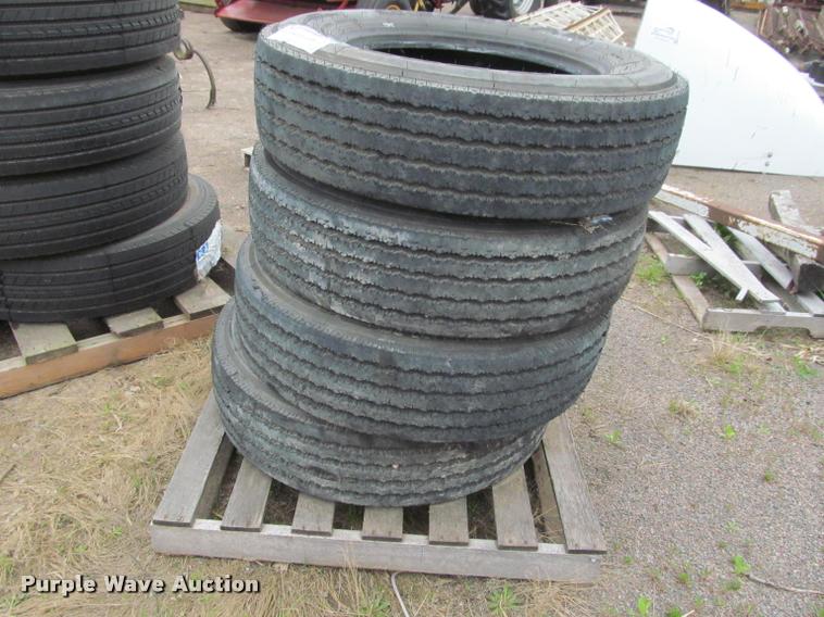 image for item K4845 (4) Geostar G535 275/70R22.5 tires