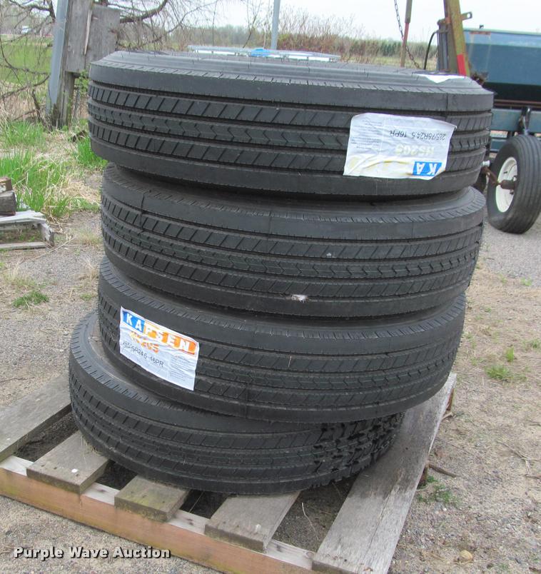 image for item K4846 (4) Kapsen HS205 285/75R24.5 tires