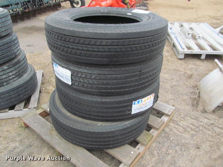 image for item K4846 (4) Kapsen HS205 285/75R24.5 tires