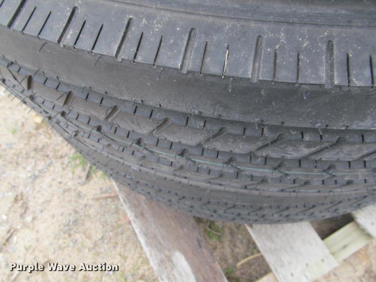 image for item K4846 (4) Kapsen HS205 285/75R24.5 tires