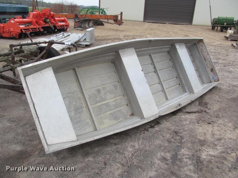 image for item K4850 Elgin 62127 aluminum boat