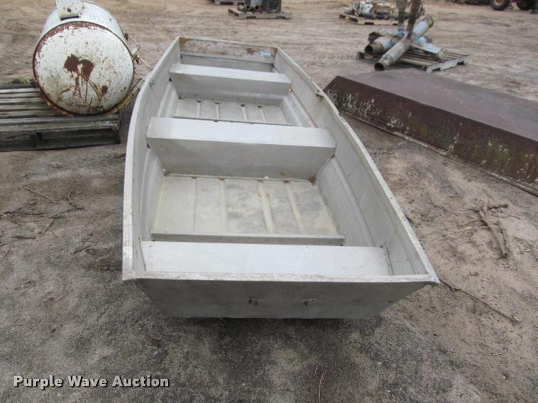 image for item K4850 Elgin 62127 aluminum boat