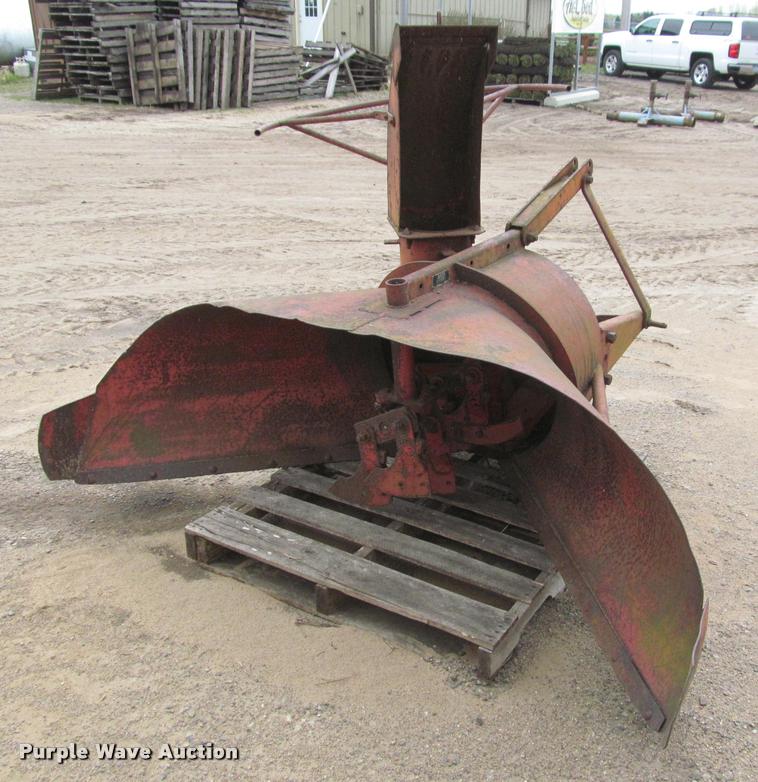 image for item K4857 ARPS snow blower