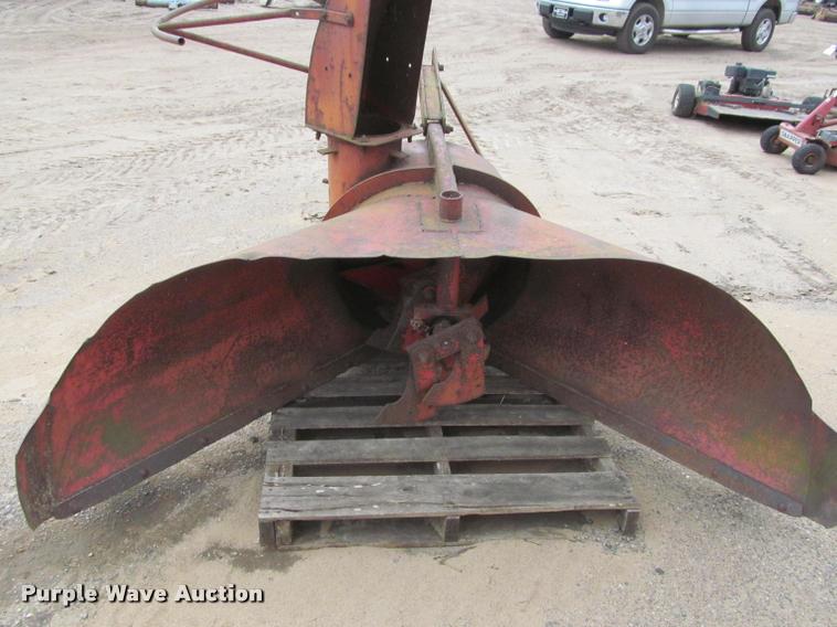 image for item K4857 ARPS snow blower