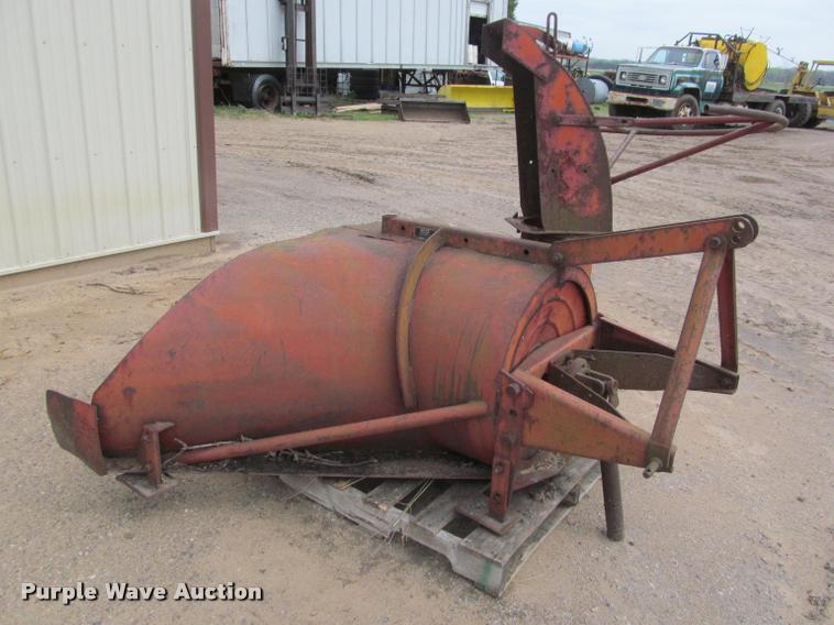 image for item K4857 ARPS snow blower