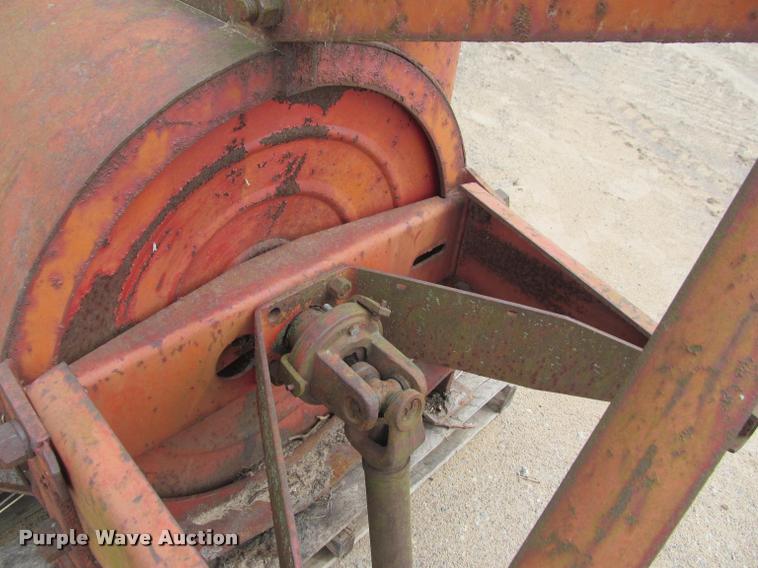 image for item K4857 ARPS snow blower