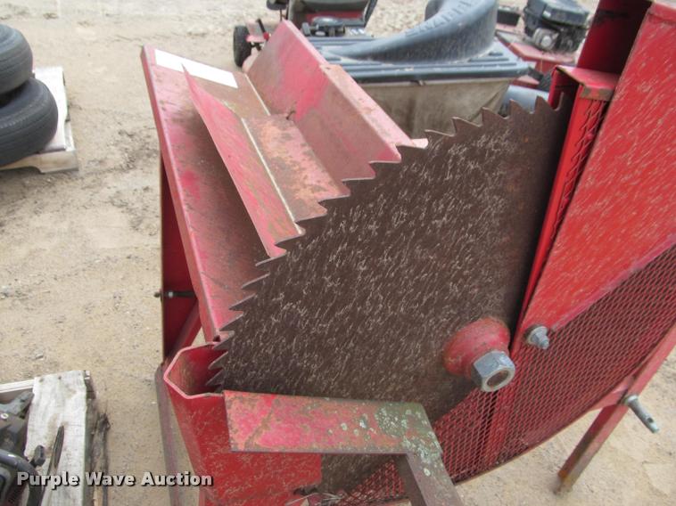 image for item K4858 Saw