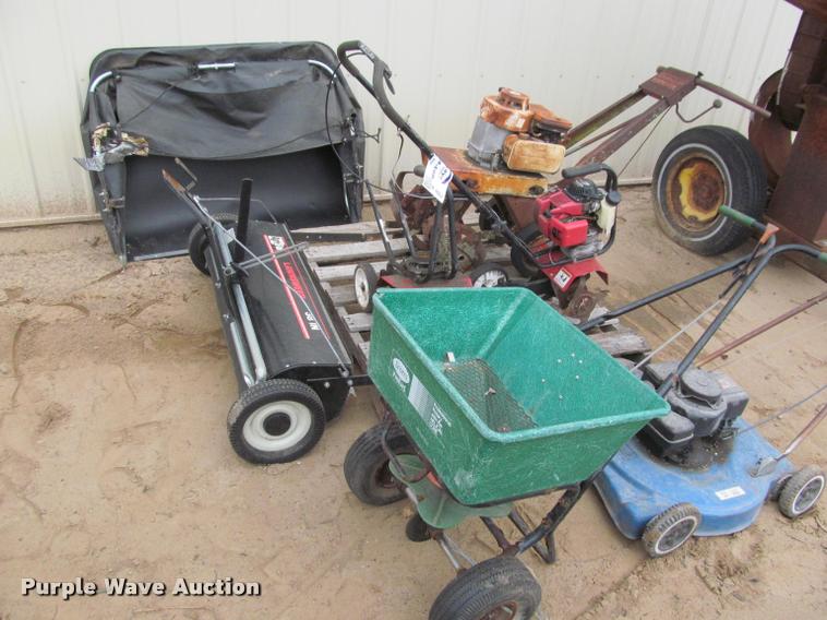 image for item K4862 Lawn and garden equipment