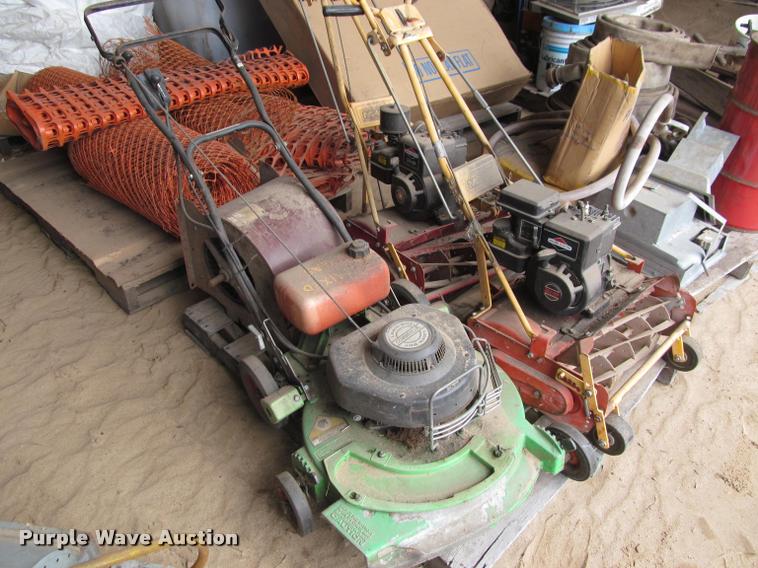 image for item K4862 Lawn and garden equipment