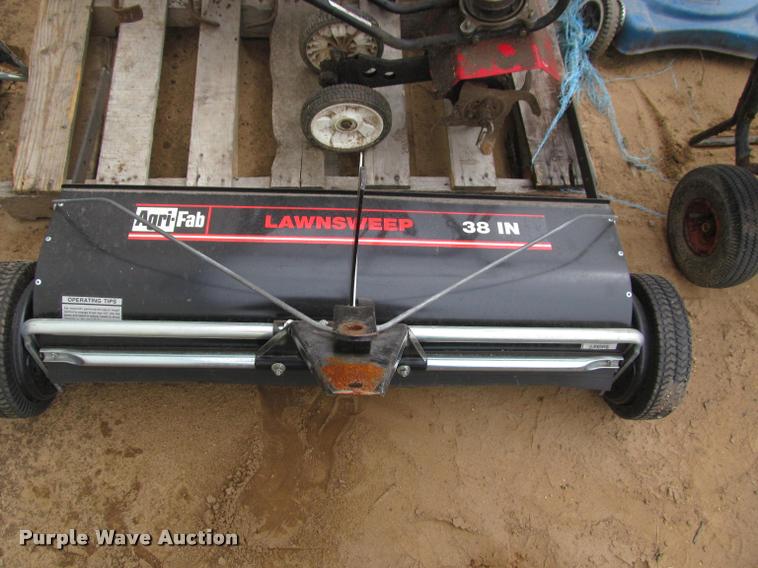 image for item K4862 Lawn and garden equipment