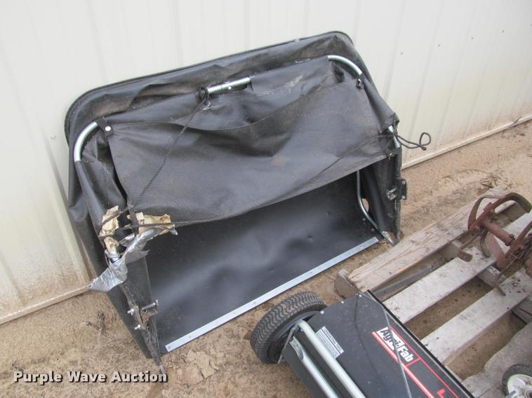 image for item K4862 Lawn and garden equipment