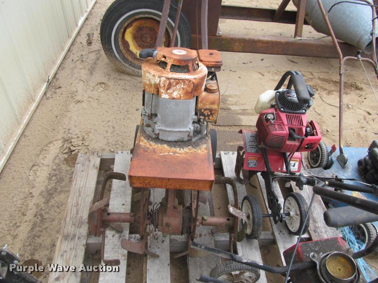 image for item K4862 Lawn and garden equipment