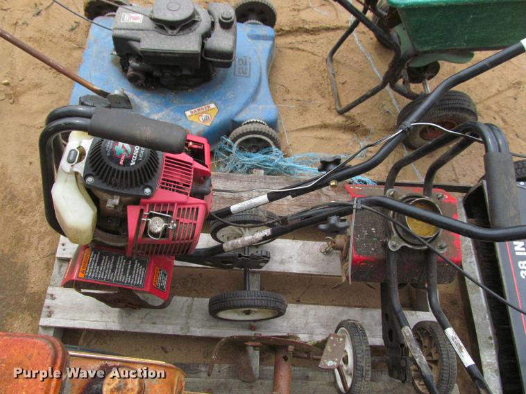 image for item K4862 Lawn and garden equipment