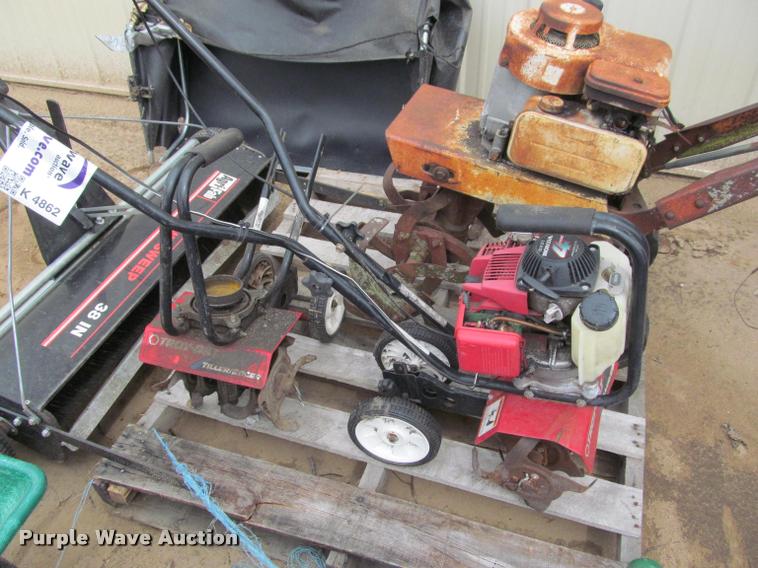 image for item K4862 Lawn and garden equipment