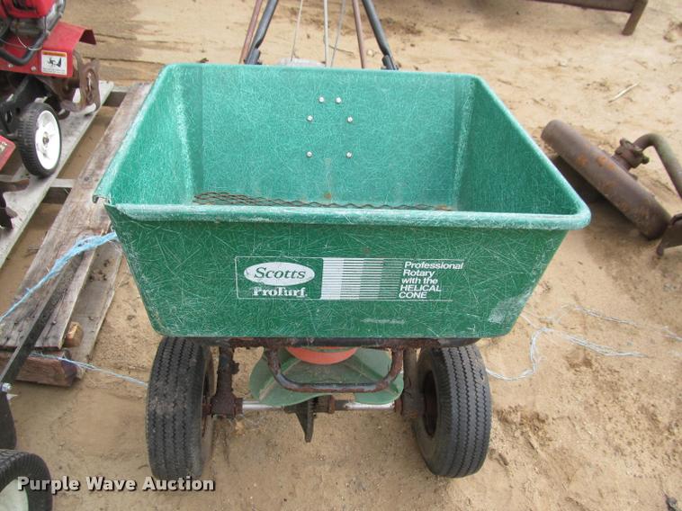 image for item K4862 Lawn and garden equipment