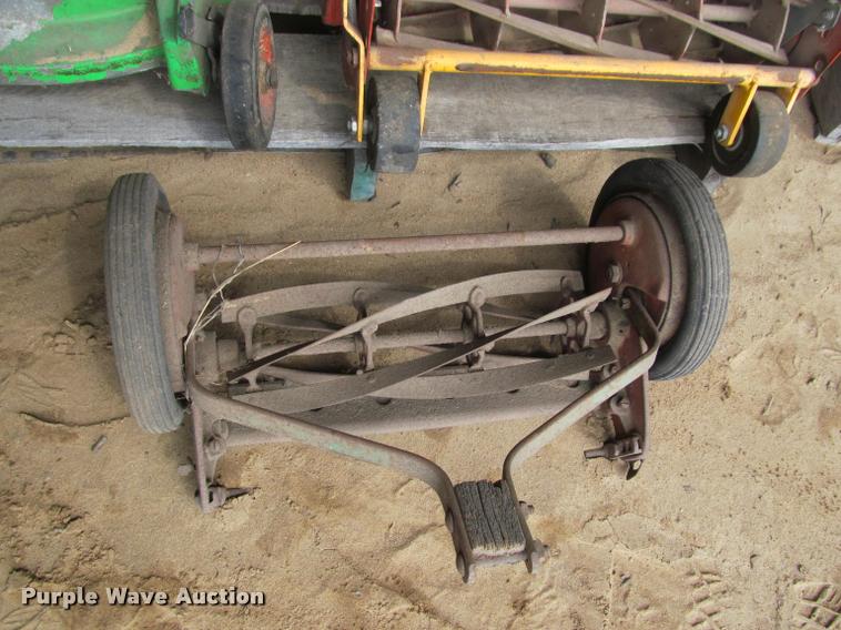 image for item K4862 Lawn and garden equipment