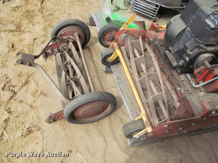 image for item K4862 Lawn and garden equipment