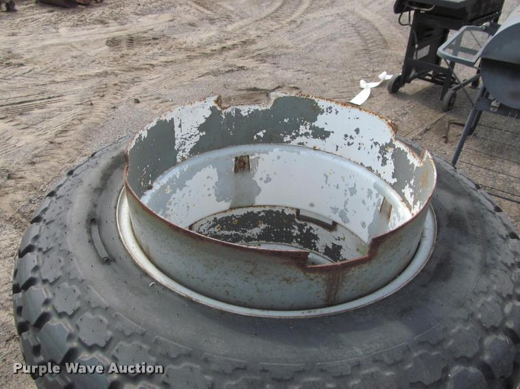 image for item K4873 (2) Firestone 13.6-28 tires