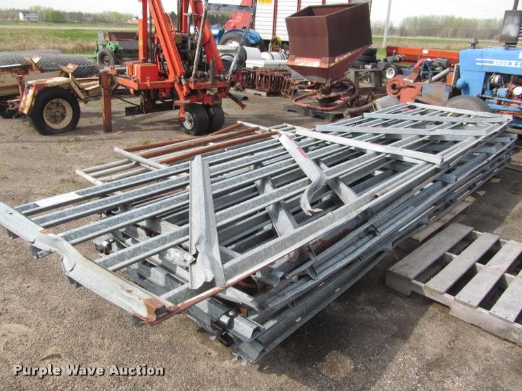 image for item K4892 Approximately 9 gates