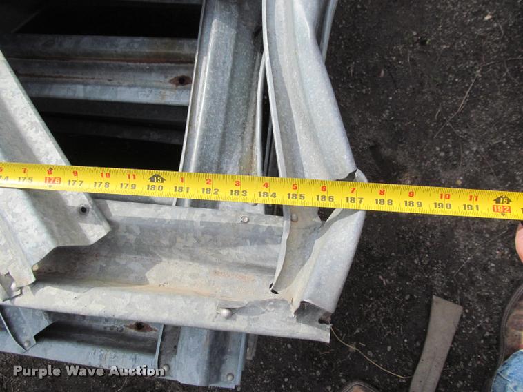 image for item K4892 Approximately 9 gates