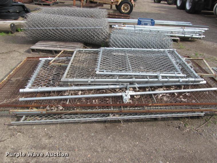 image for item K4896 Chainlink fencing
