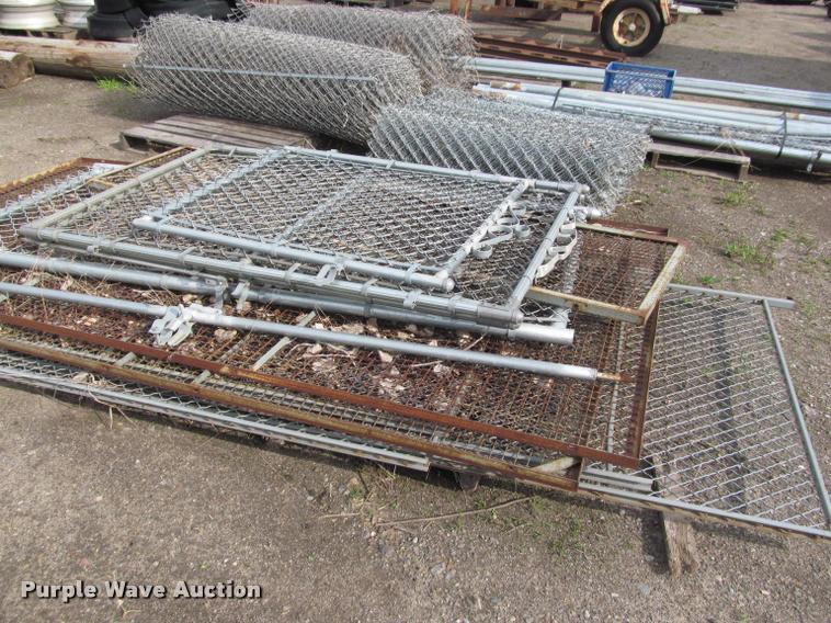 image for item K4896 Chainlink fencing