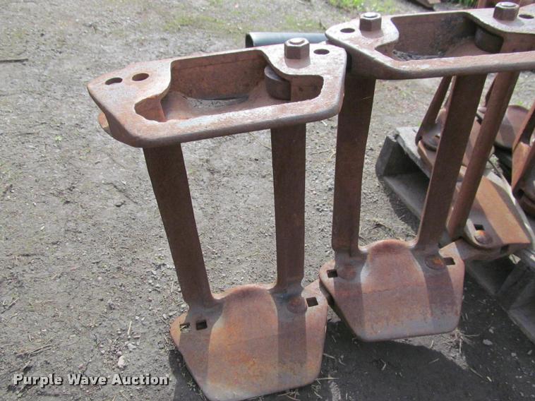 image for item K4897 Grouser steel skid steer tracks