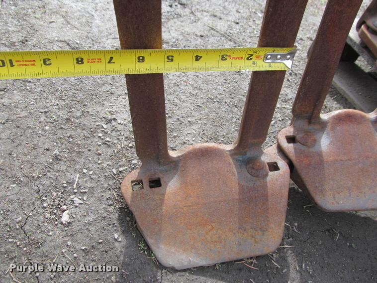 image for item K4897 Grouser steel skid steer tracks