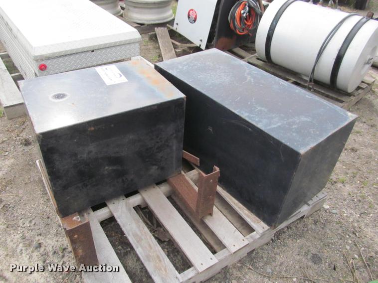 image for item K4903 (3) toolboxes