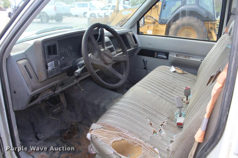 image for item K5802 1992 Chevrolet 2500 pickup truck