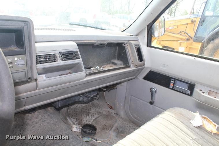 image for item K5802 1992 Chevrolet 2500 pickup truck