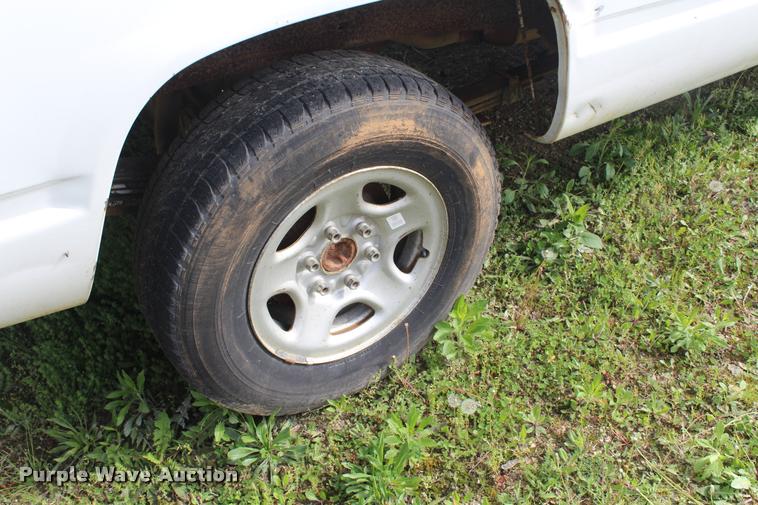 image for item K5802 1992 Chevrolet 2500 pickup truck