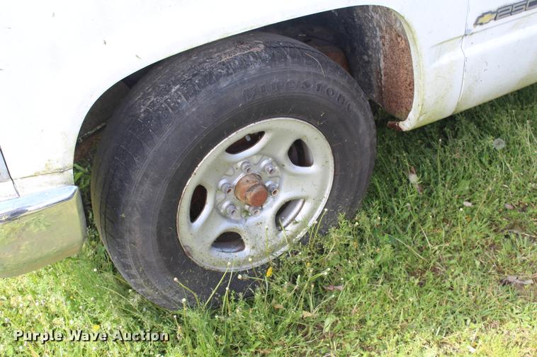 image for item K5802 1992 Chevrolet 2500 pickup truck