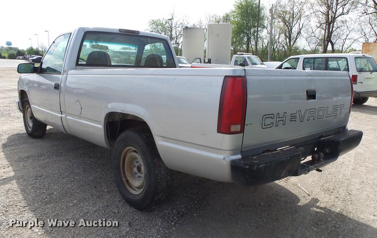 image for item K5804 1997 Chevrolet Cheyenne 2500 pickup truck