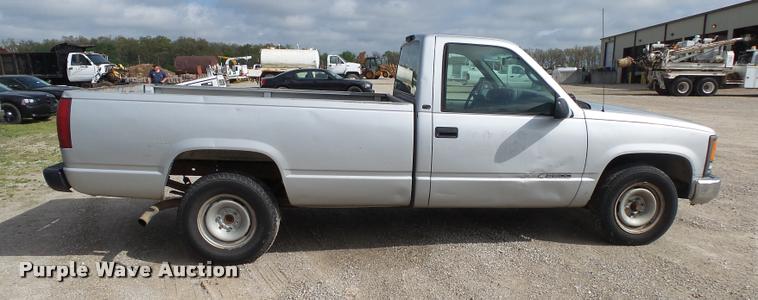 image for item K5804 1997 Chevrolet Cheyenne 2500 pickup truck