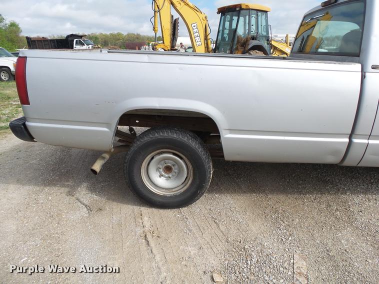 image for item K5804 1997 Chevrolet Cheyenne 2500 pickup truck