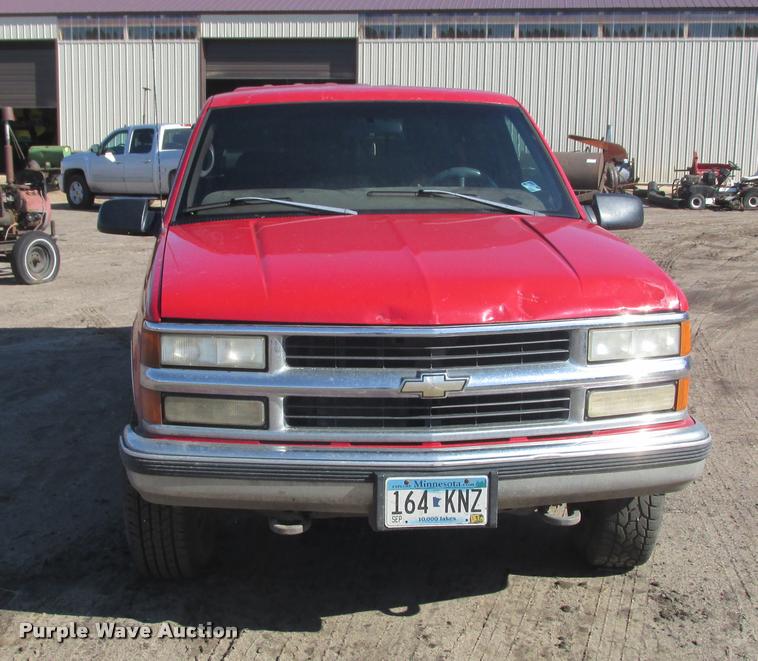 image for item K6128 1998 Chevrolet 1500 Ext. Cab pickup truck