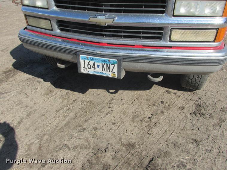 image for item K6128 1998 Chevrolet 1500 Ext. Cab pickup truck