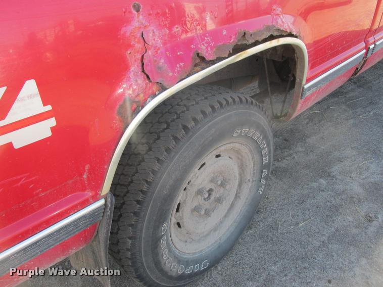 image for item K6128 1998 Chevrolet 1500 Ext. Cab pickup truck