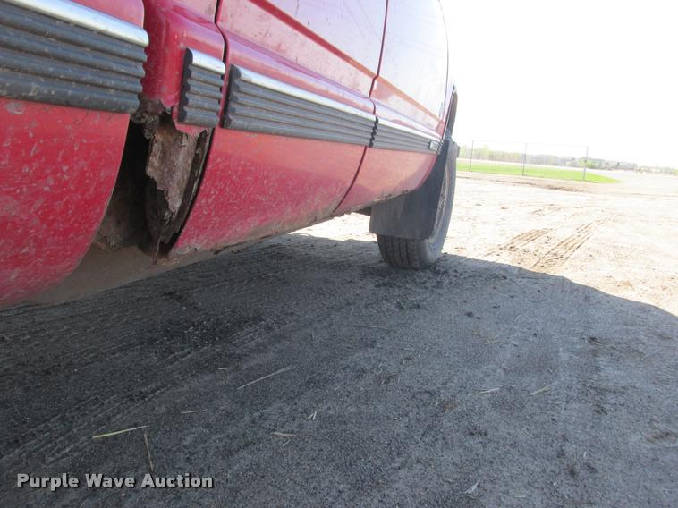 image for item K6128 1998 Chevrolet 1500 Ext. Cab pickup truck