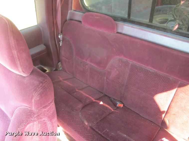 image for item K6128 1998 Chevrolet 1500 Ext. Cab pickup truck