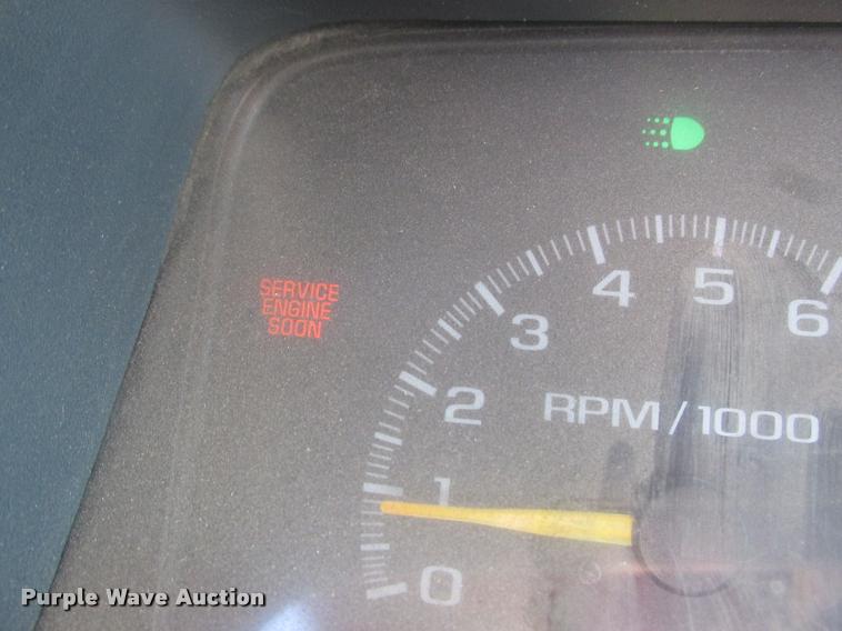 image for item K6128 1998 Chevrolet 1500 Ext. Cab pickup truck